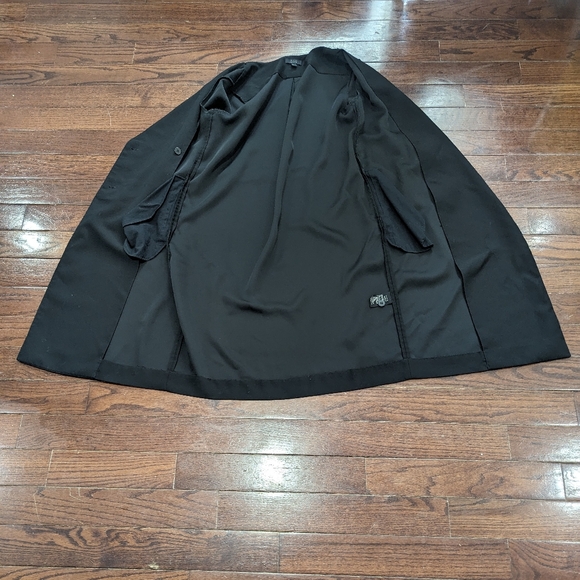 COS hidden button wrap style lightweight coat - Picture 8 of 10